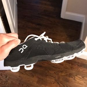 Cloudster size 9.5 Running Shoes